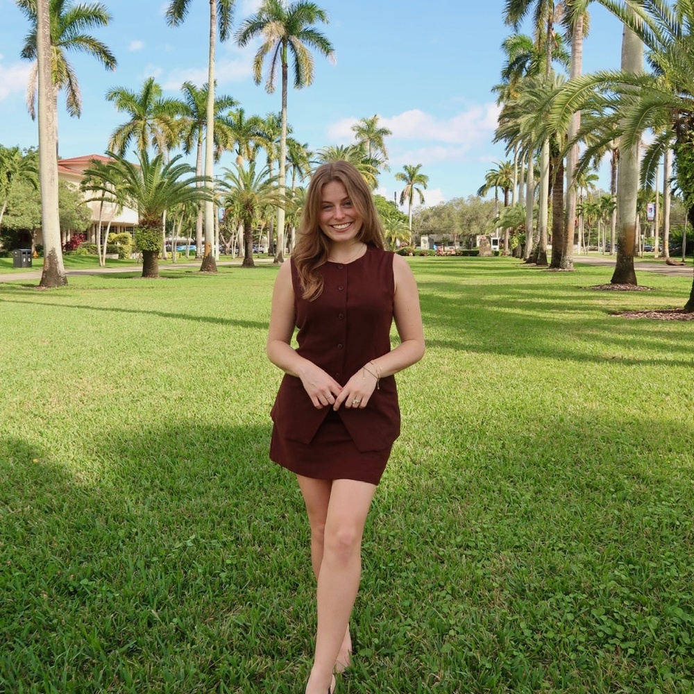 Meet your Posher, Avery